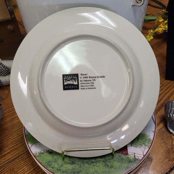Warren Kimble Collectible Barn Plates Set of 4 Farmhouse Decor Decorative Plates - Picture 7 of 7